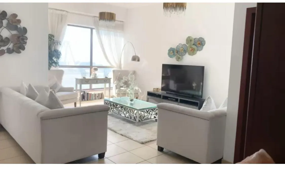 2 Bhk Gorgeous Apartment Injbr With Beach Pool Gym Wi-Fi  Dubai